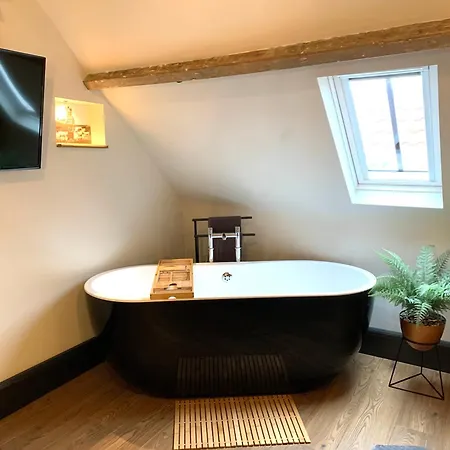 One Over Eight - Luxury One Bed Apartmán *