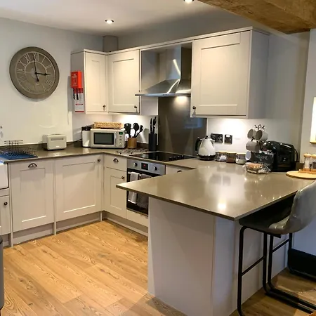 One Over Eight - Luxury One Bed *