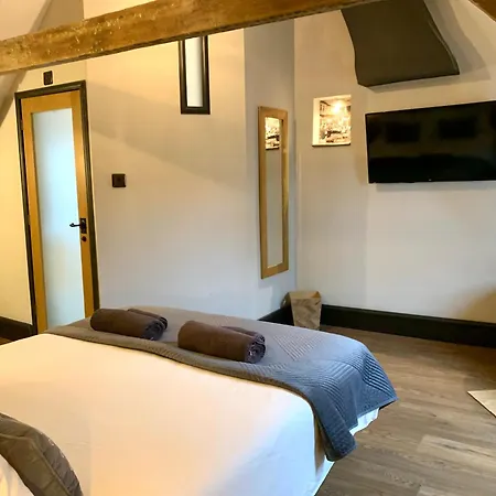 One Over Eight - Luxury One Bed