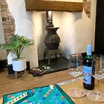 One Over Eight - Luxury One Bed * Whitby