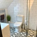 One Over Eight - Luxury One Bed